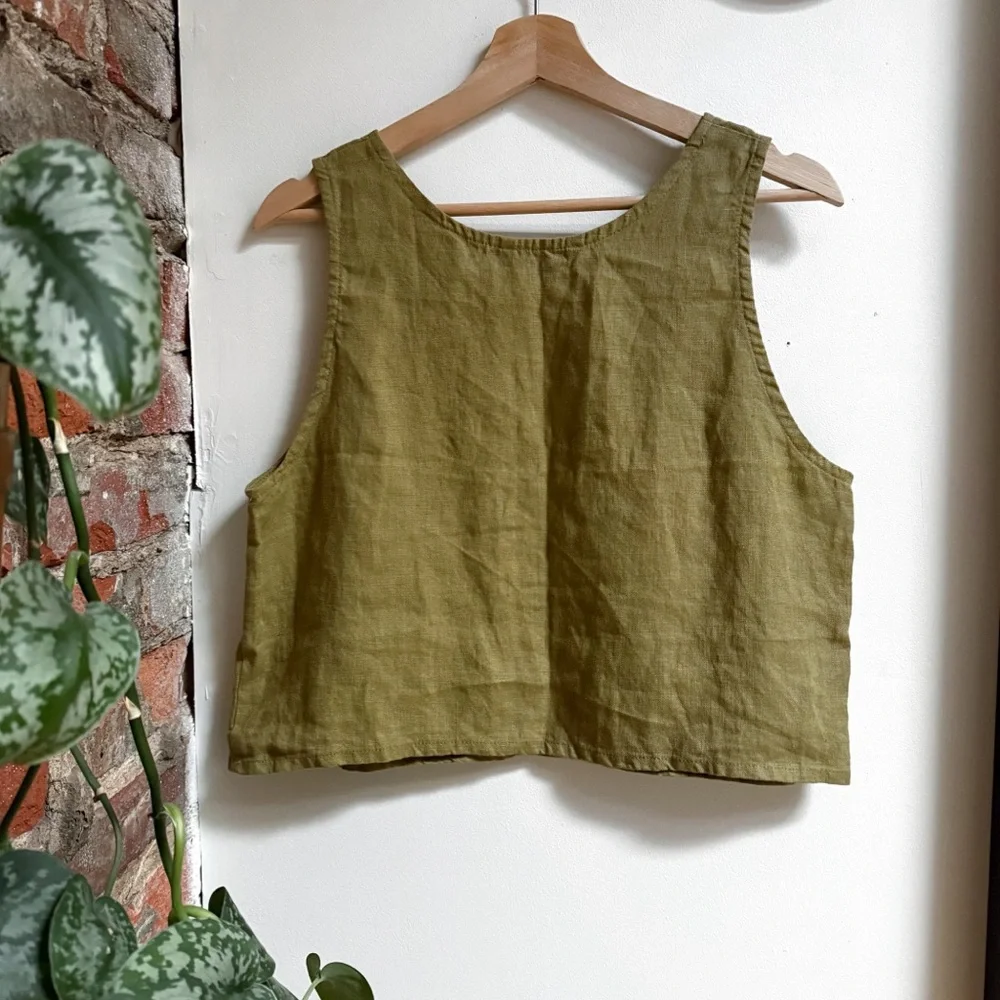 Linenfox | Hand-Embroidered Sadie Top | Medium - Picture 7 of 7